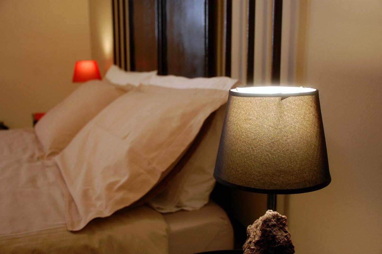 B&B Il Rosso E Il Nero Zafferana Etnea Ngoại thất bức ảnh